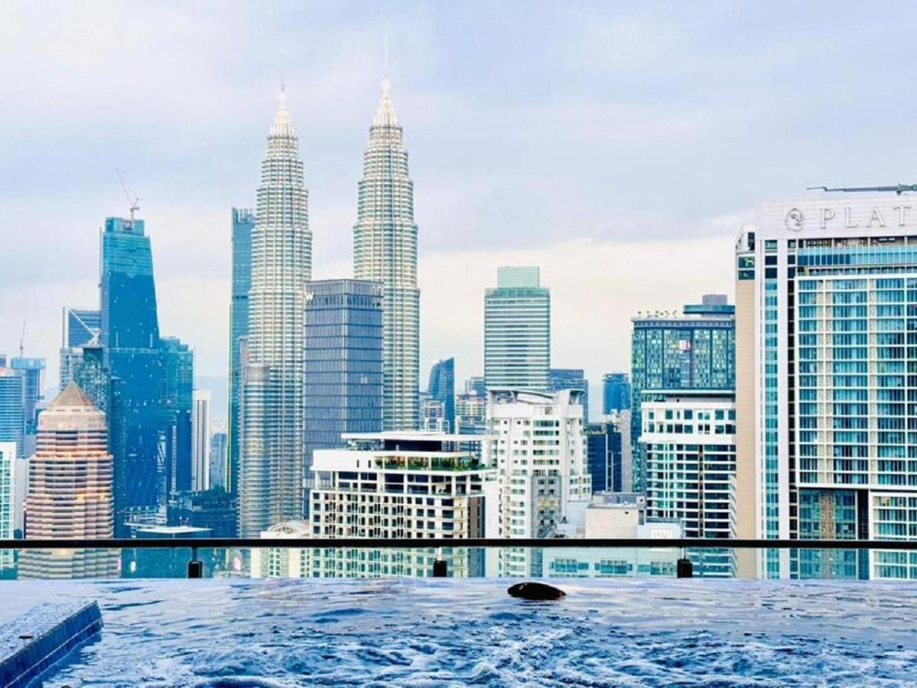 The Infinitum Kualalumpur Skypool *