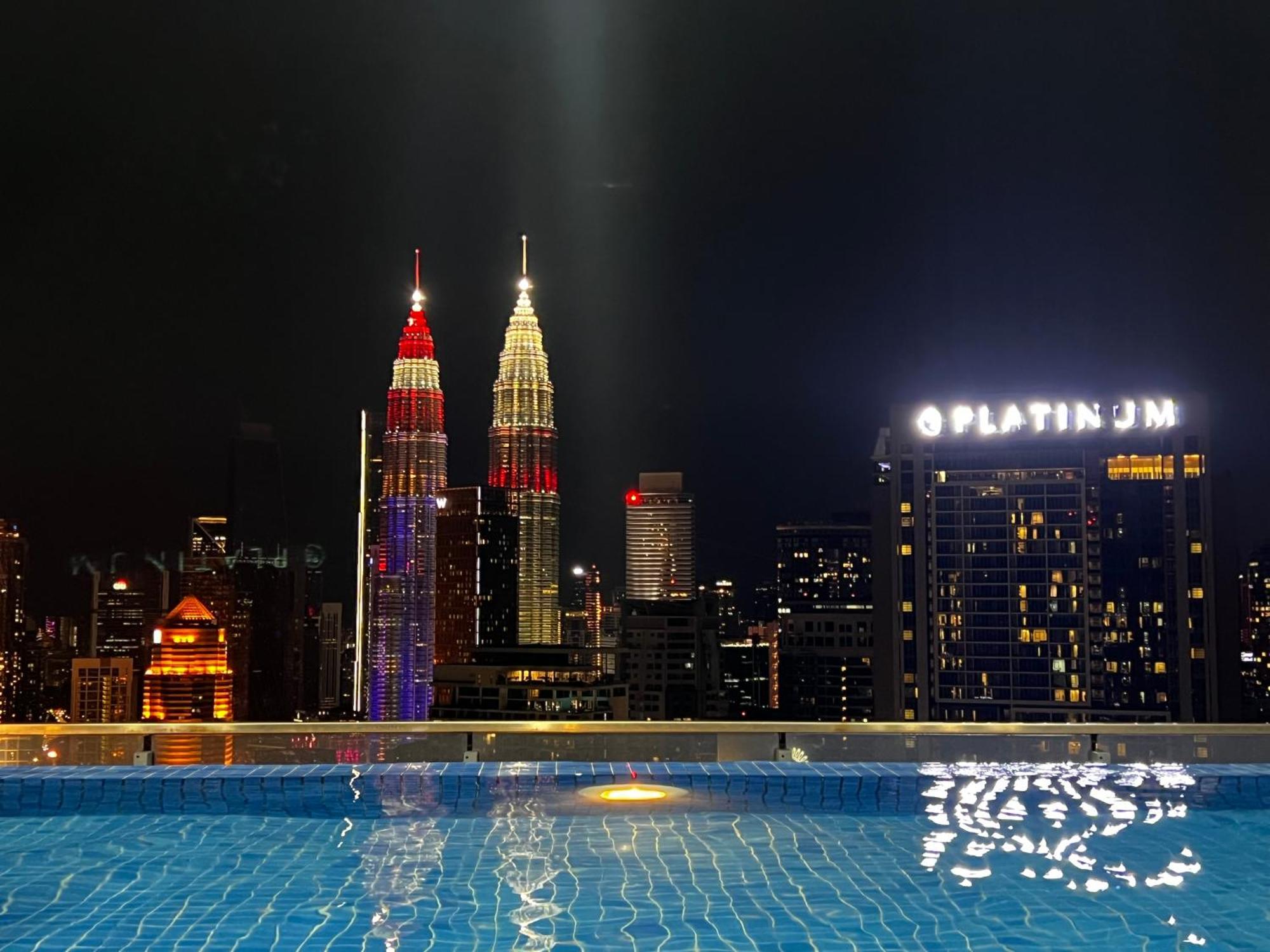 The Infinitum Kualalumpur Skypool * Kuala Lumpur
